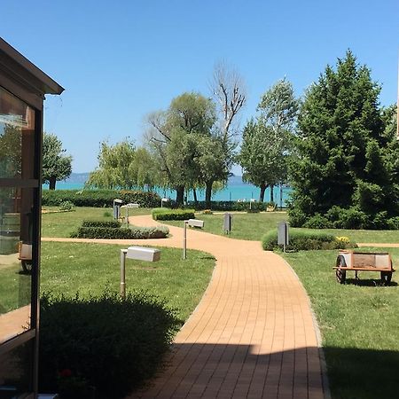 Cuki Apartmanok Сиофок Екстериор снимка